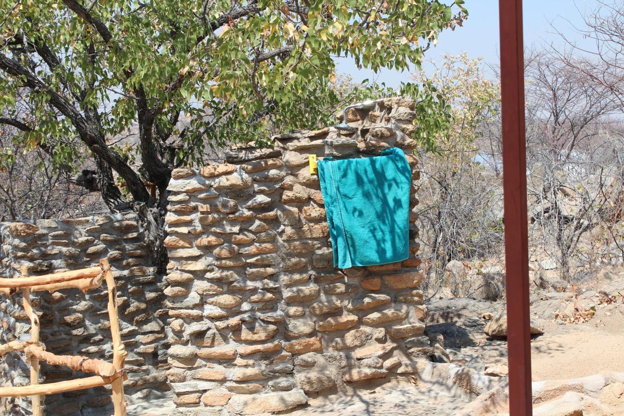 Ann'S Lodge & Camping Kamanjab Exterior photo